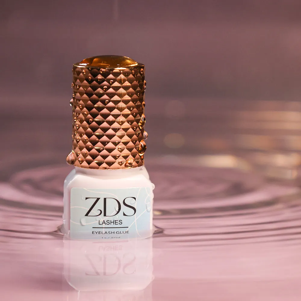 Expert eyelash extension glue - Image 4