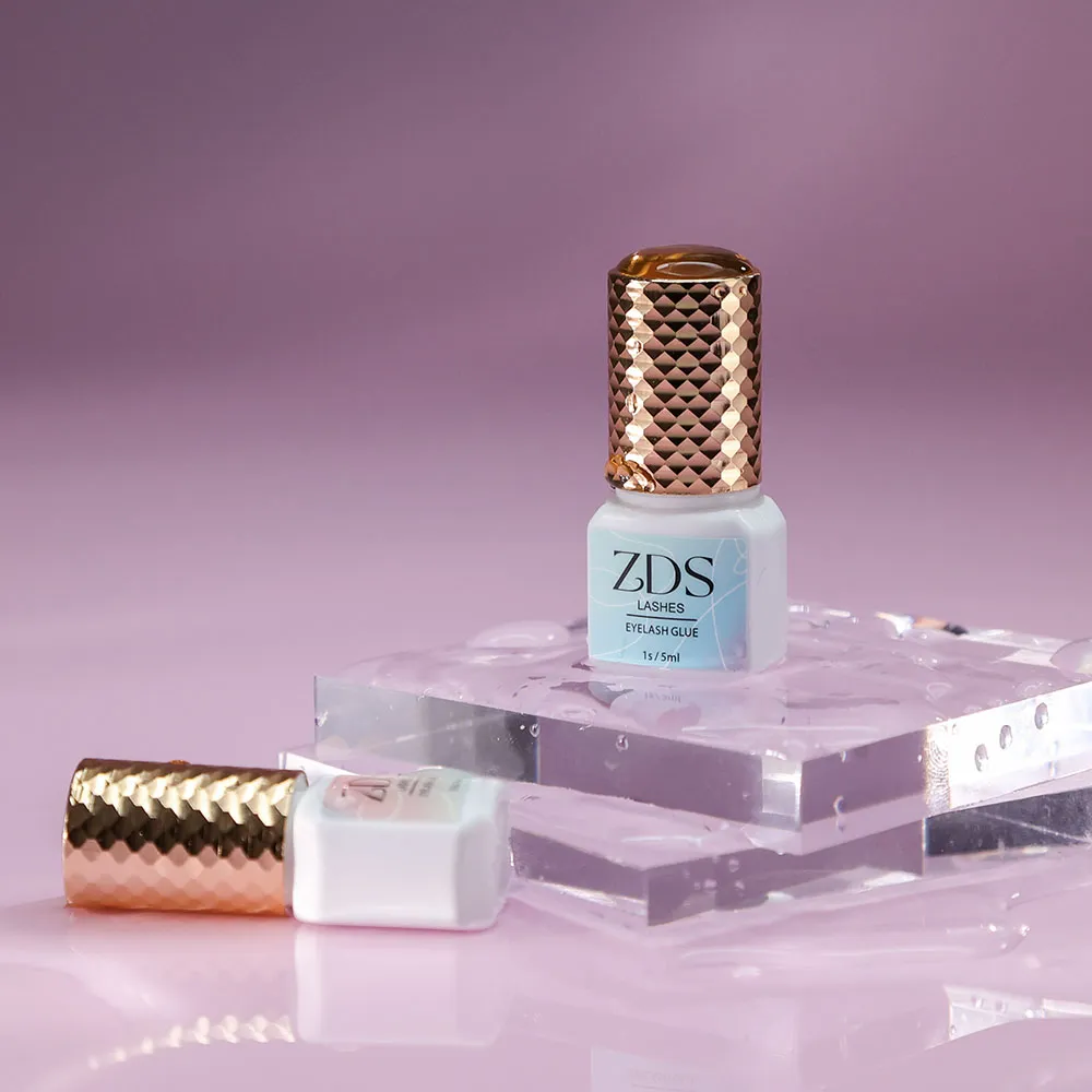 Expert eyelash extension glue - Image 5